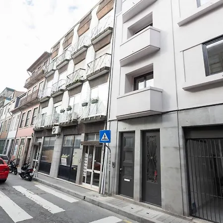 Stylish City Center Apartment With Balcony And Air Conditioning Appartement