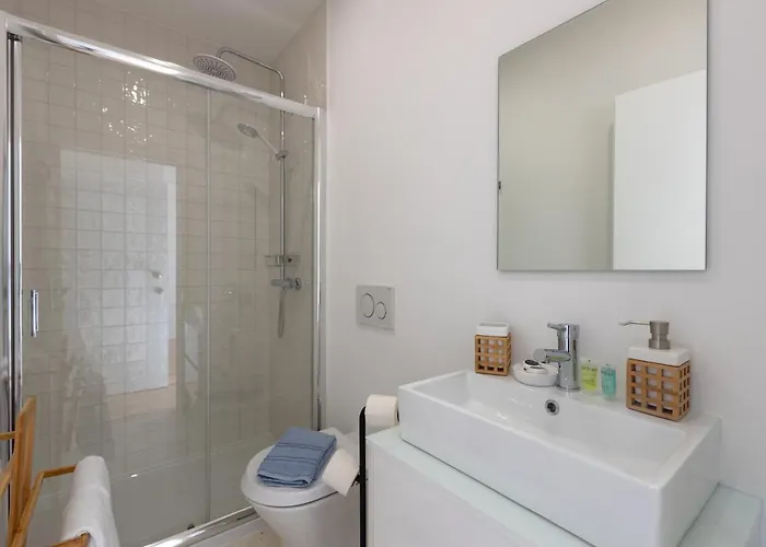 Sweet Flat 4two In Center, Balcony & Air Conditioning Lejlighed Porto