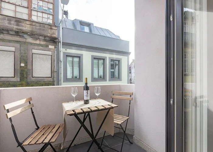 Sweet Flat 4two In Center, Balcony & Air Conditioning Πόρτο