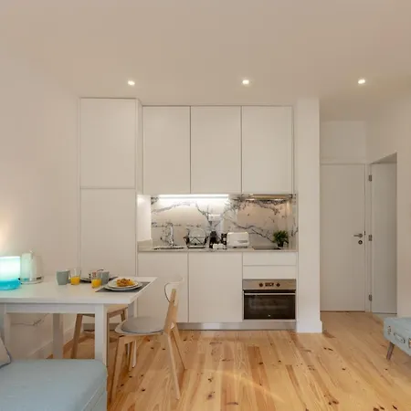 Sweet Flat 4two In Center, Balcony & Air Conditioning * 波尔图